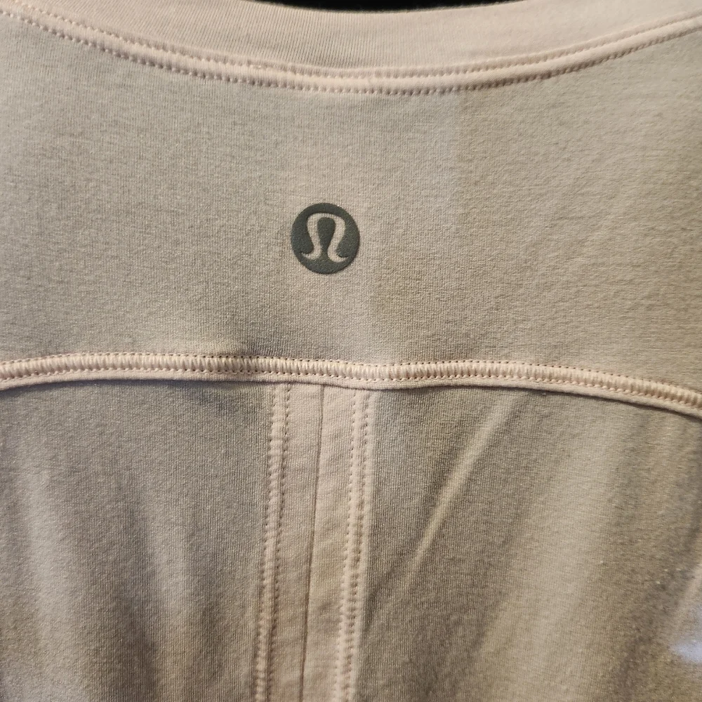 lululemon Modal Ooen Up T-shirt - Picture 6 of 7